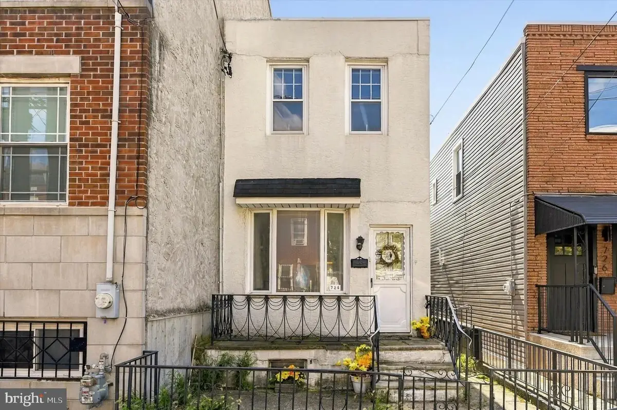 724 Morris St, Philadelphia, PA 19148 - #1