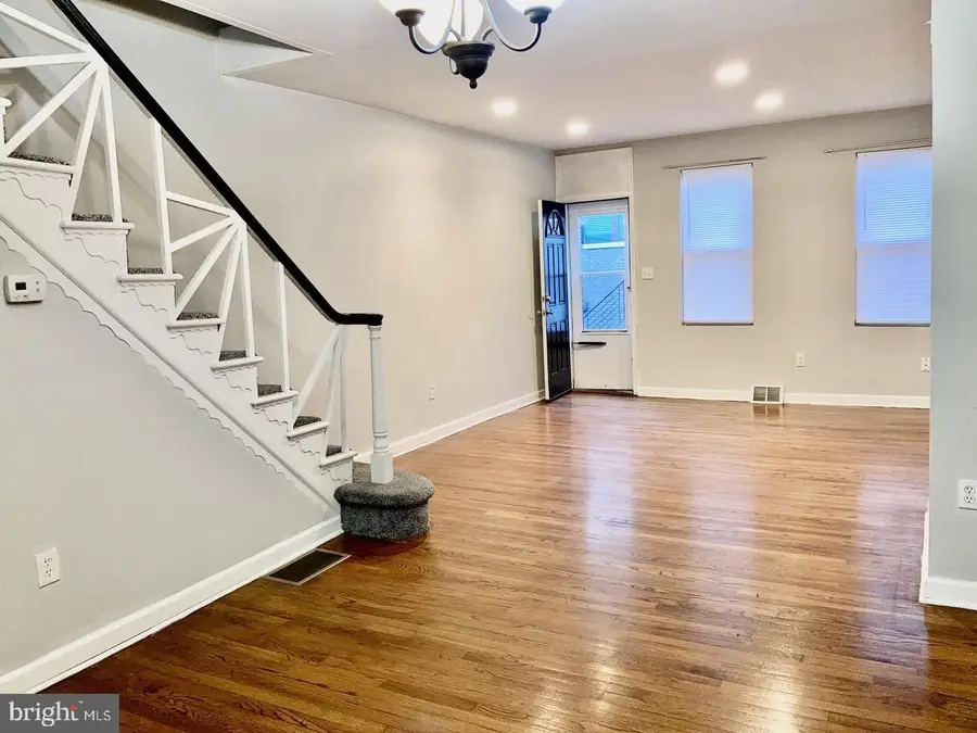 418 Emily St, Philadelphia, PA 19148 - #2