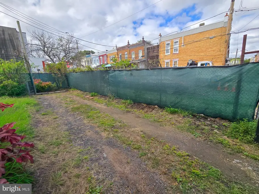 620 W Mayfield St, Philadelphia, PA 19133 - #2