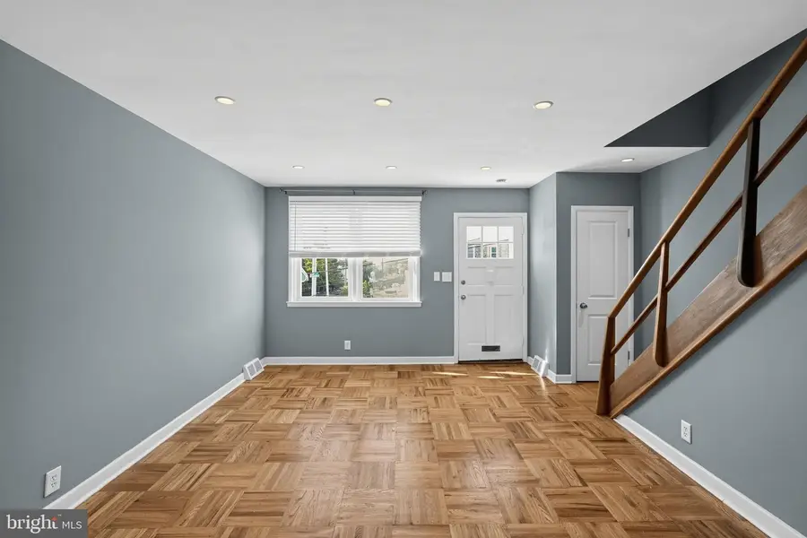 327 Righter St, Philadelphia, PA 19128 - #3