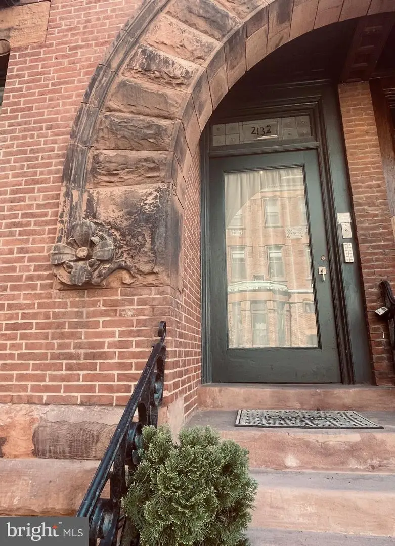 2132 Spruce St, Philadelphia, PA 19103 - #2