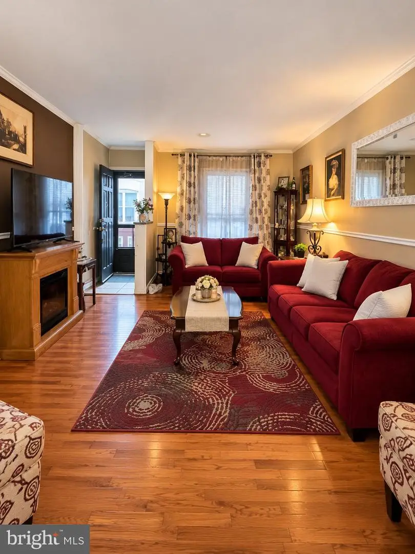 2429 S Alder St, Philadelphia, PA 19148 - #3