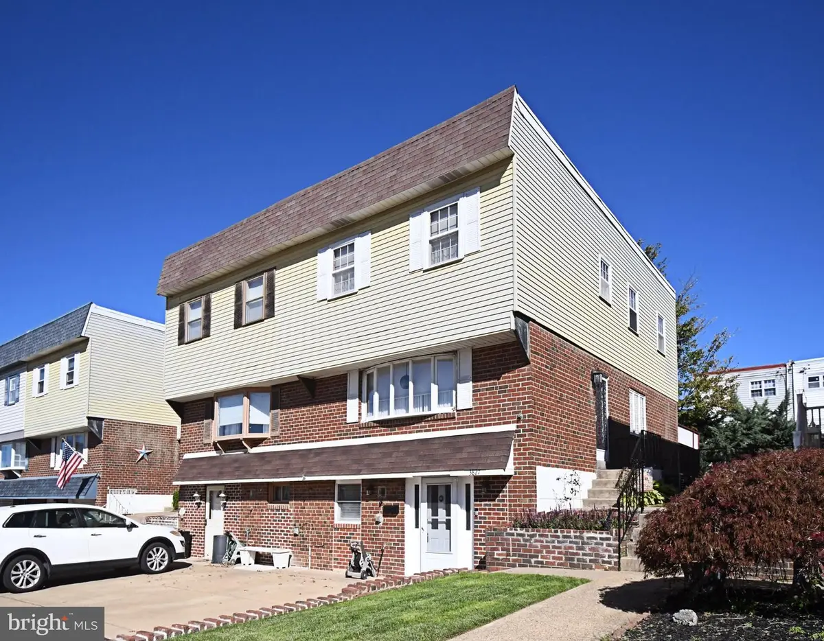 3827 Violet Dr, Philadelphia, PA 19154 - #1