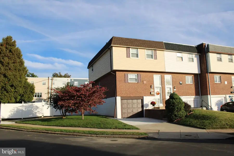 3601 Prince Cir, Philadelphia, PA 19114 - #2