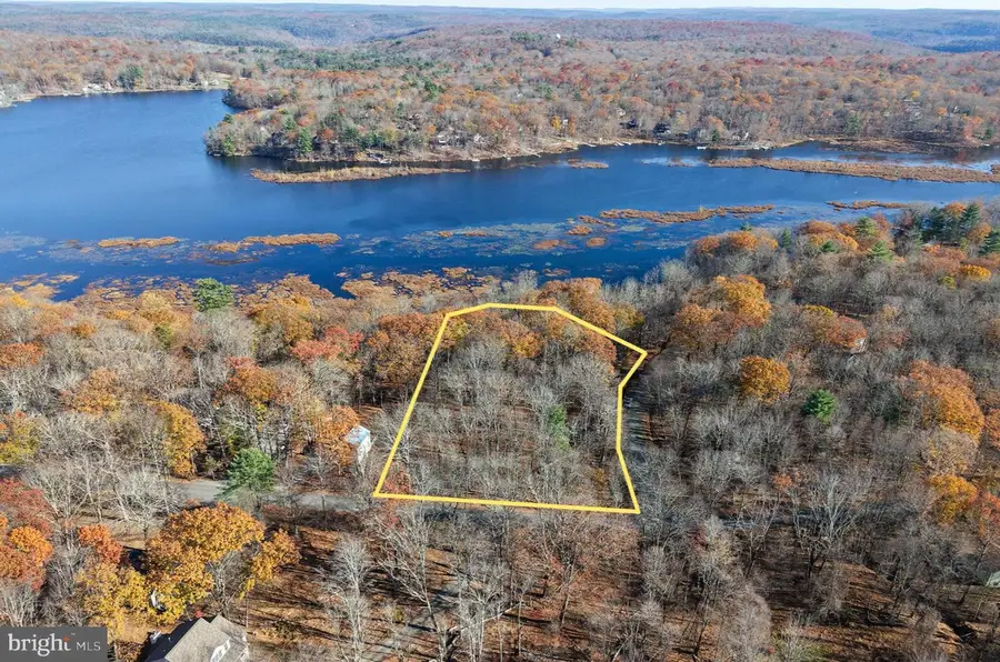 00 Westcolang Cir, Lords Valley, PA 18428 - Image #3