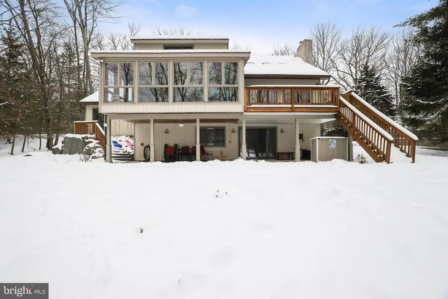 113 Indian Dr, Greentown, PA 18426 - Image #2