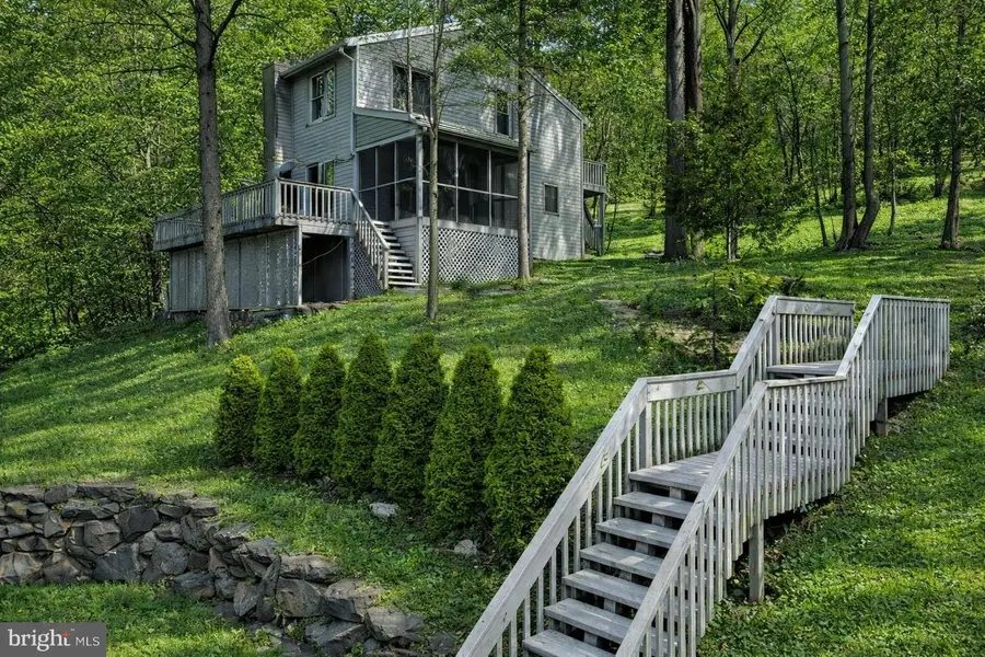 194 Stafford, Bushkill, PA 18324 - Image #3