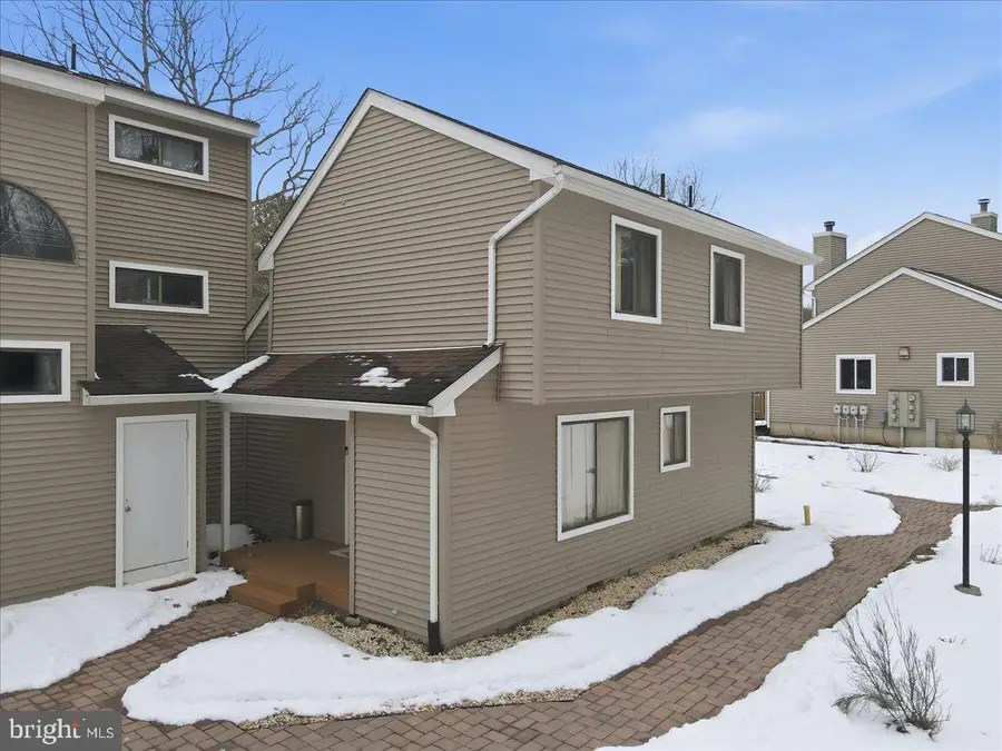 3322 Windermere Drive, Bushkill, PA 18324 - #2