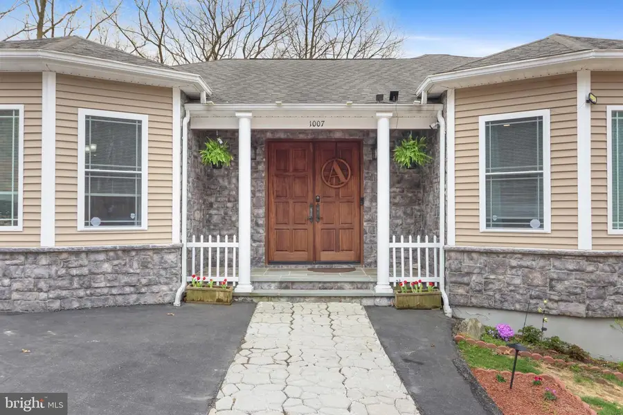 1007 Hampstead Rd, Bushkill, PA 18324 - #3
