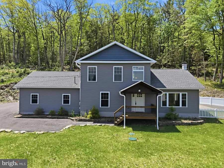 300 Gumbletown Rd, Paupack, PA 18451 - #2