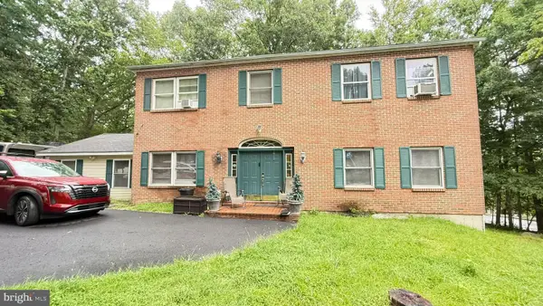 193 St Andrews Dr, BUSHKILL, PA 18324