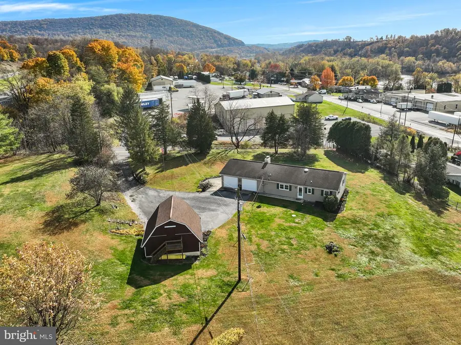 101 Old Ferry Rd, Millerstown, PA 17062 - Image #2