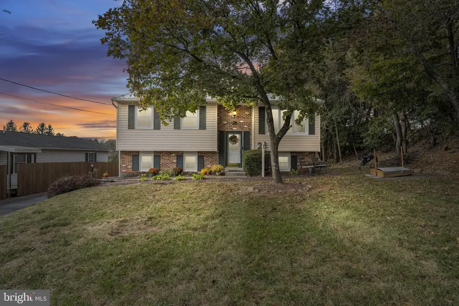 23 Roseglen Rd, Duncannon, PA 17020 - Image #2