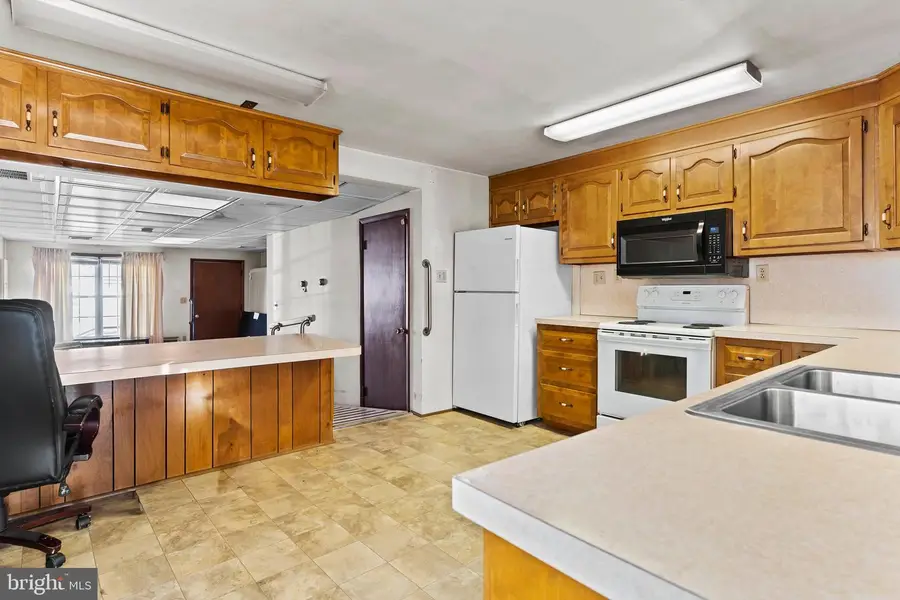 127 W Mcclure St, New Bloomfield, PA 17068 - Image #3