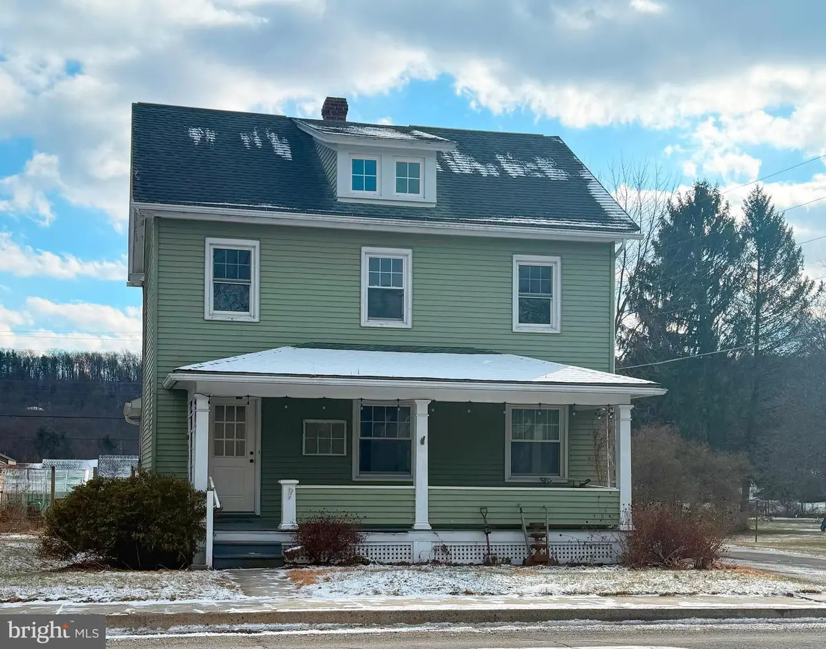 305 W Main St, New Bloomfield, PA 17068 - Image #1