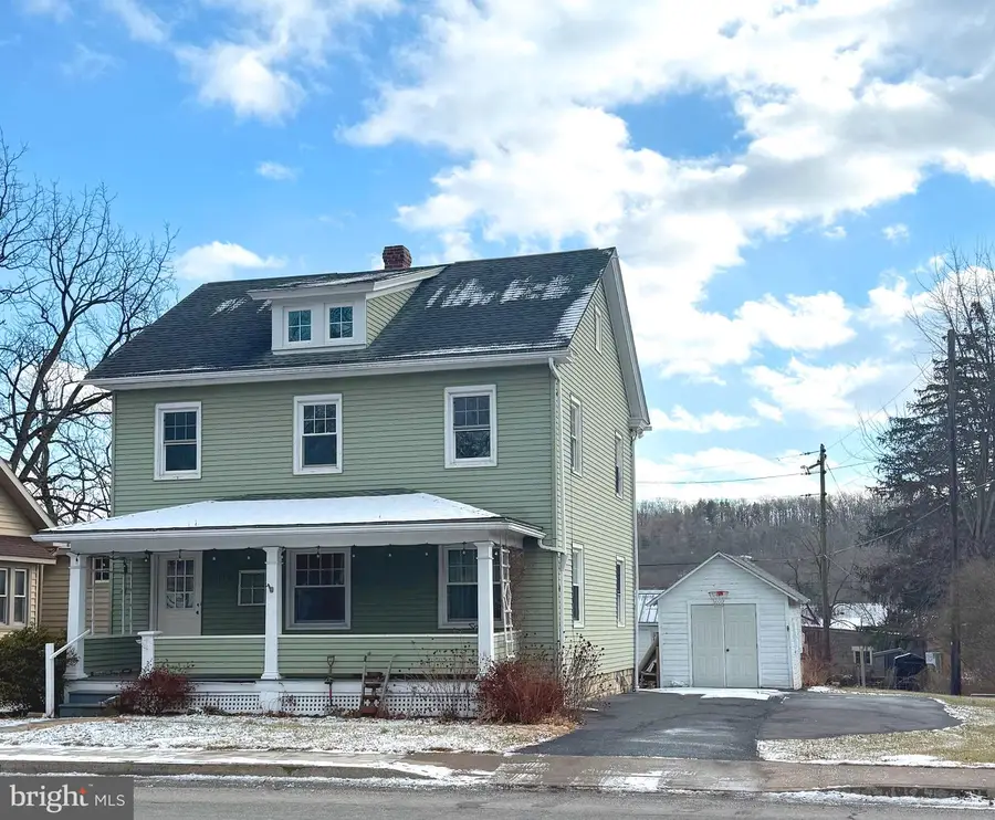 305 W Main St, New Bloomfield, PA 17068 - Image #2