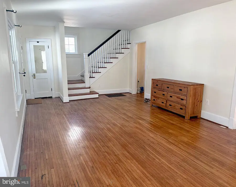 305 W Main St, New Bloomfield, PA 17068 - Image #3