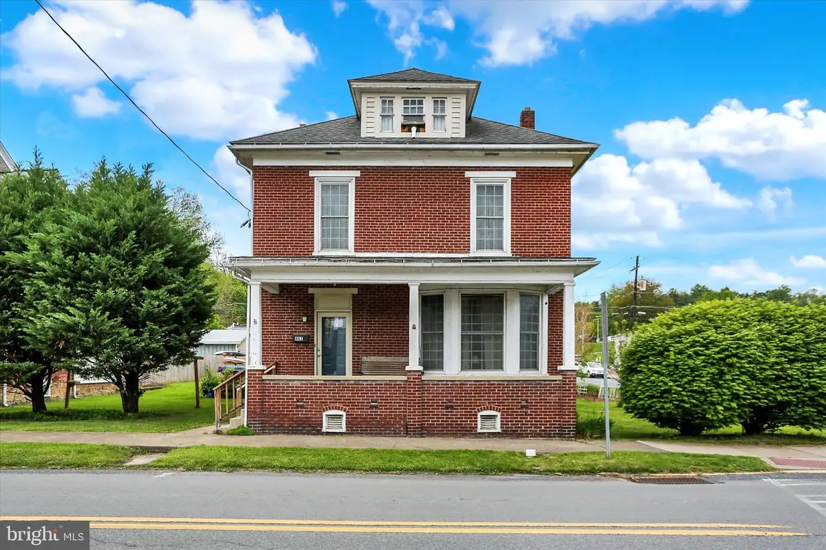 465 N 4th St, Newport, PA 17074 - #1
