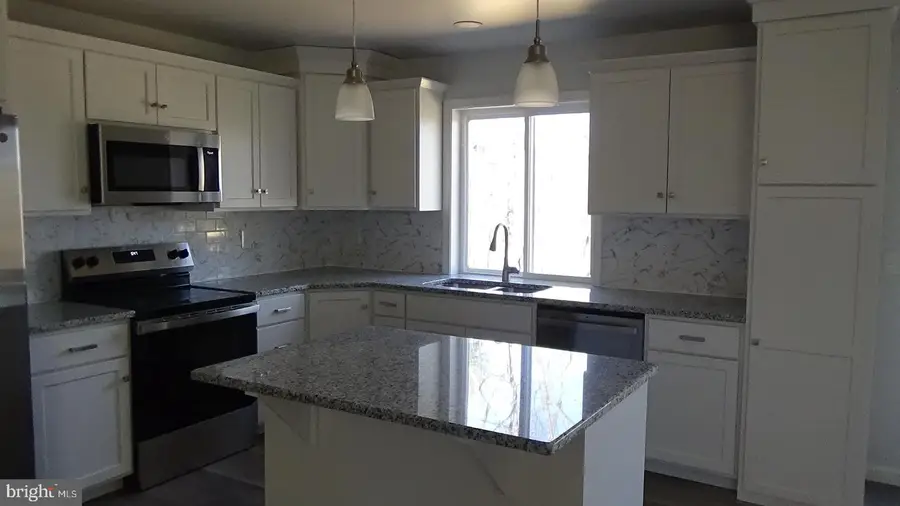 746 Hilltop Rd, Millerstown, PA 17062 - #3