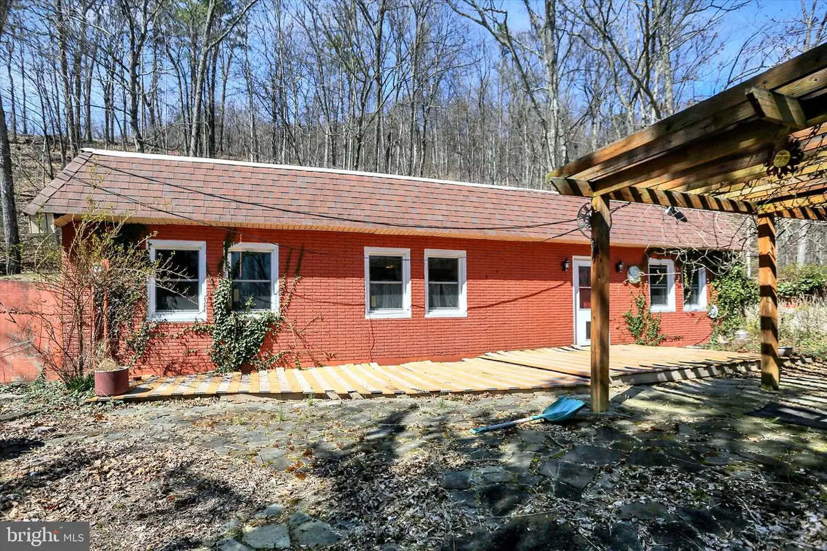 98 Fallen Cabin Ln, Landisburg, PA 17040 - #1