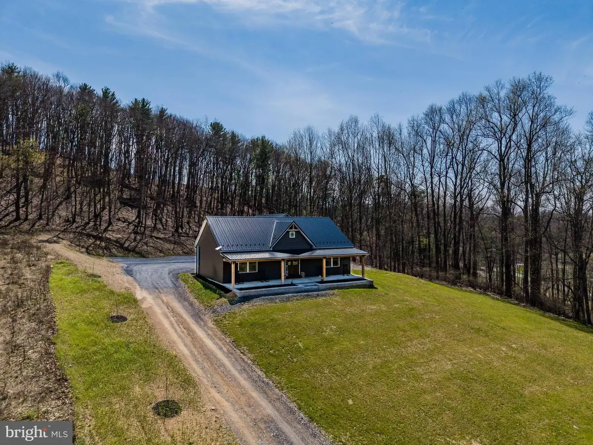 2 Kline Hollow Rd, Liverpool, PA 17045 - #1