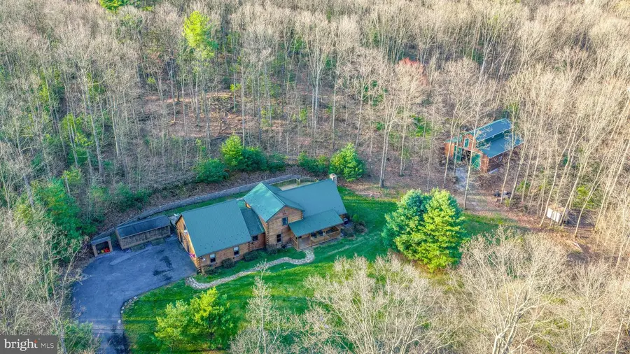 9 Irish Rd, New Bloomfield, PA 17068 - #3