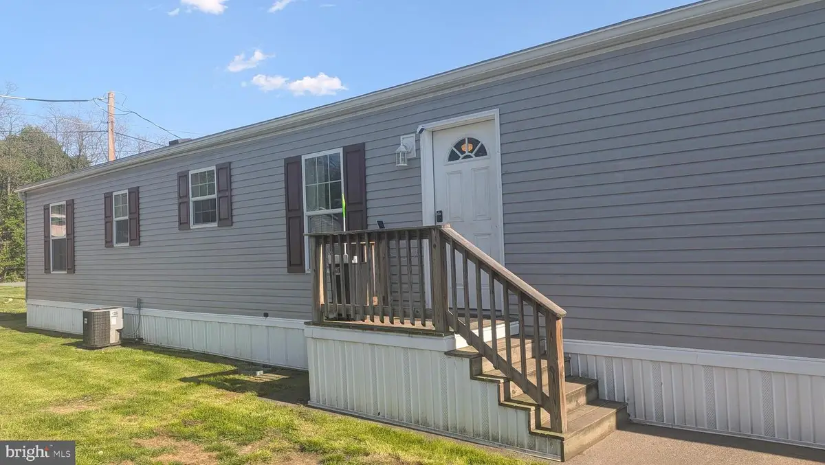 870 Pintail Dr, Newport, PA 17074 - #1