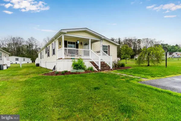 66 Meadowview Dr, NEW BLOOMFIELD, PA 17068