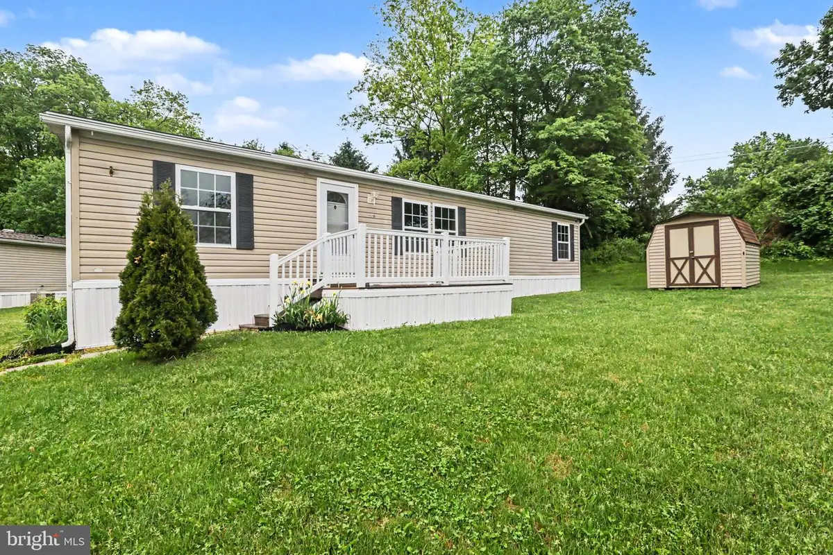 49 Meadowview Dr, New Bloomfield, PA 17068 - #1
