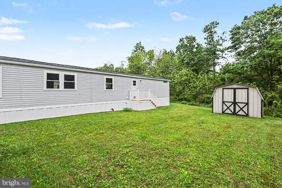 24 Meadowview Dr, New Bloomfield, PA 17068 - #2