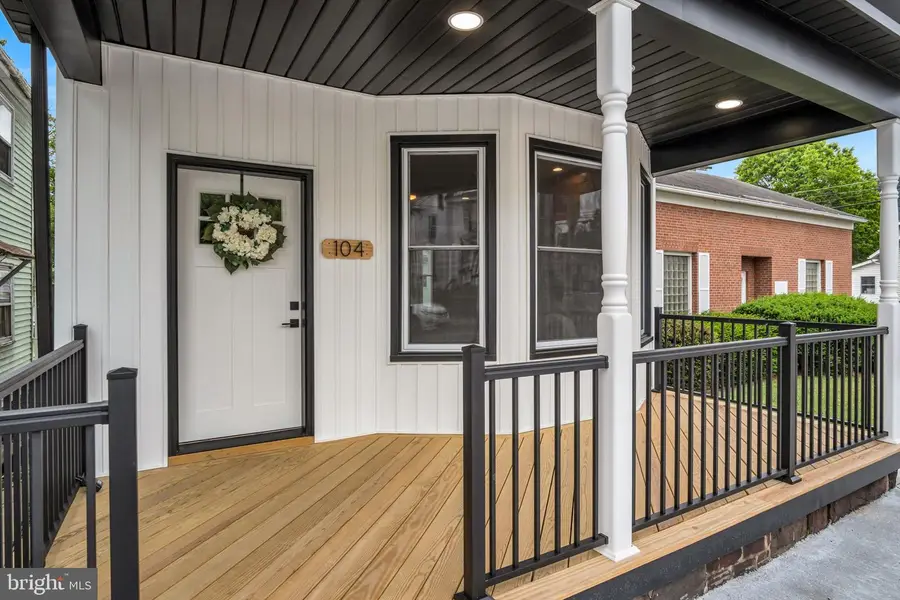 104 N High St, Duncannon, PA 17020 - #2