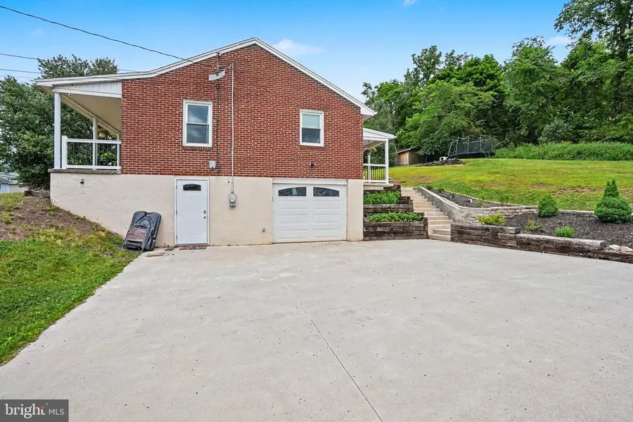 64 N Market St, Millerstown, PA 17062 - #3