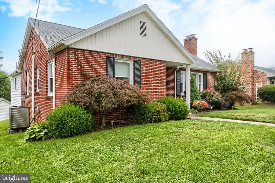 307 Church St, Marysville, PA 17053 - #2