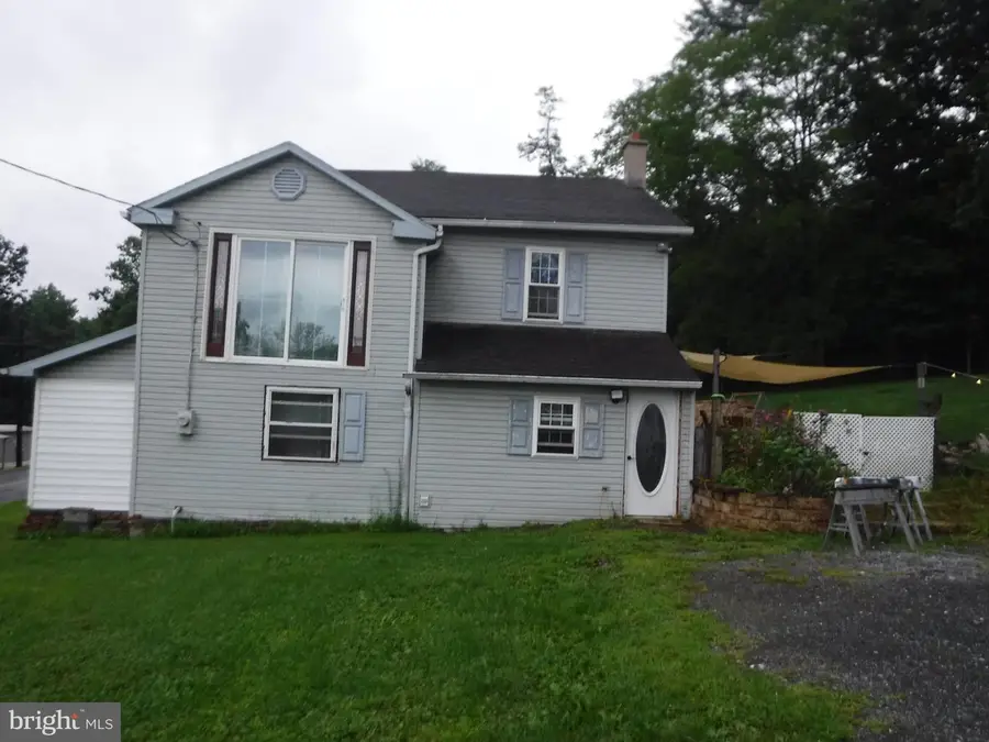 2106 Jericho Rd, New Bloomfield, PA 17068 - #2