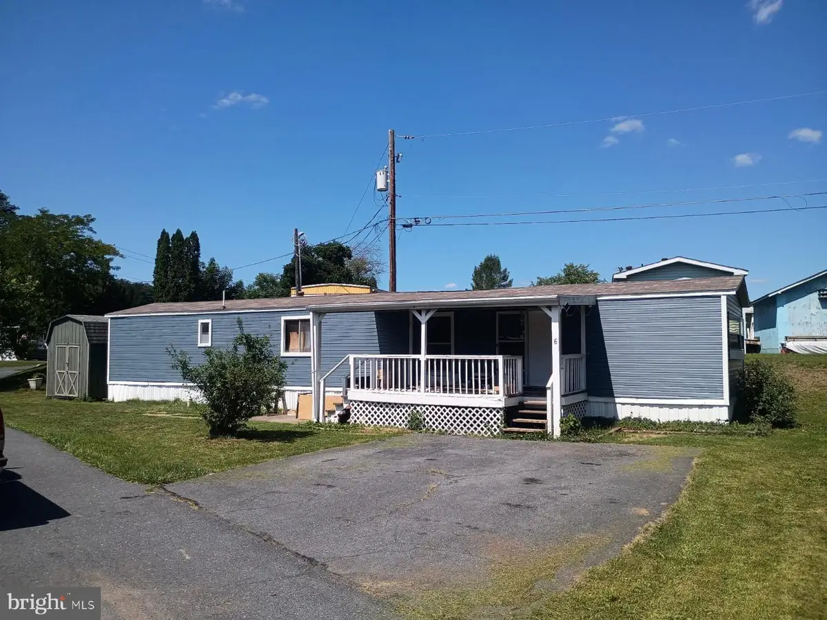 6 Alexander Ave, New Bloomfield, PA 17068 - #1