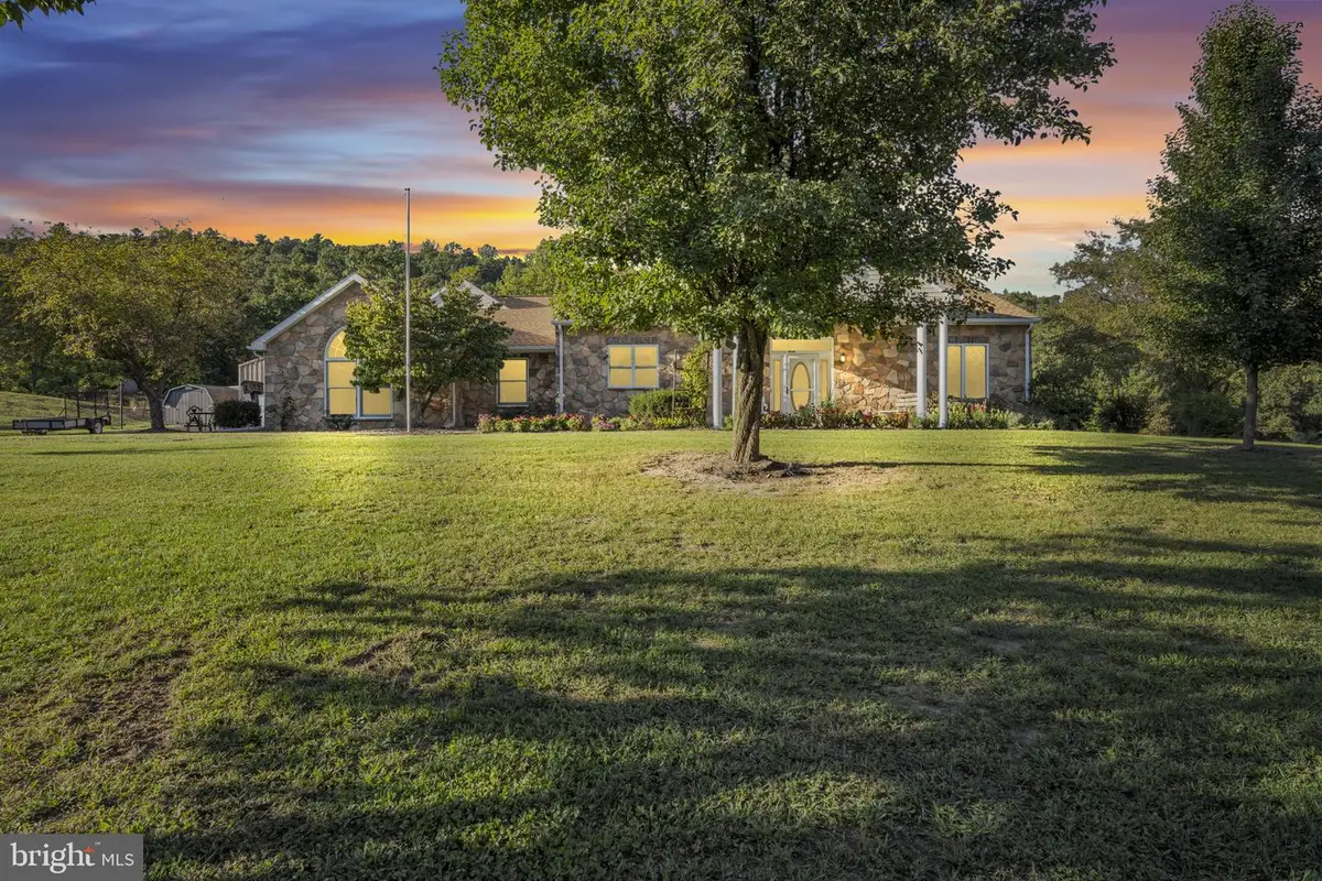 1195 Fox Hollow Rd, Shermans Dale, PA 17090 - #1