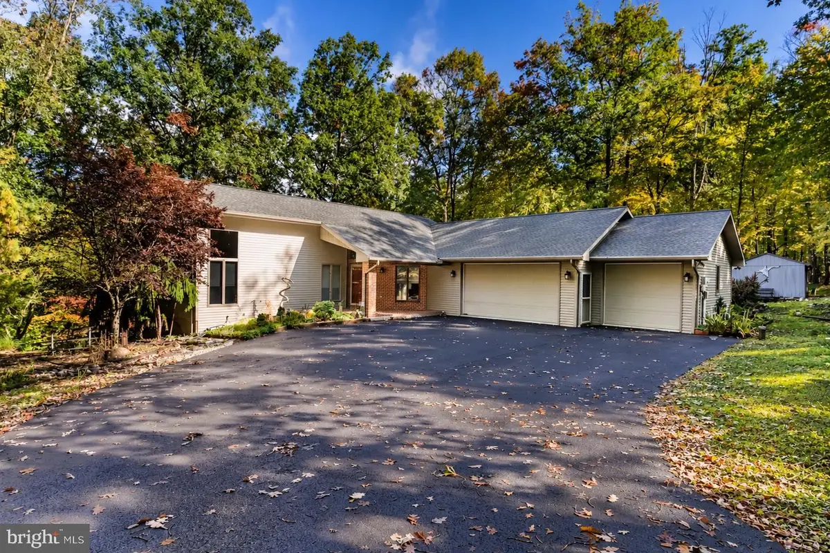 7 Trout Ln, Marysville, PA 17053 - #1
