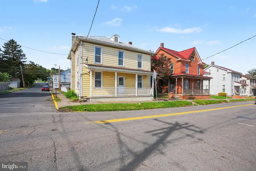 403 N 4th St, Newport, PA 17074 - #3