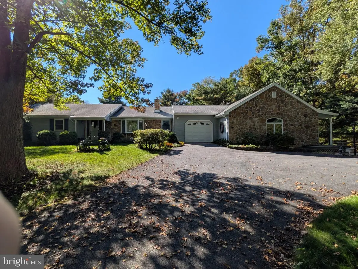 605 Pisgah Rd, Shermans Dale, PA 17090 - #1