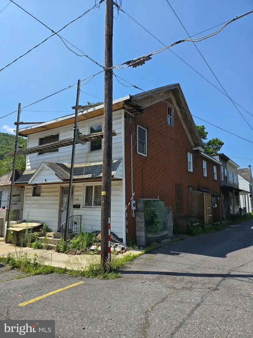 101 Bridge St, Mahanoy Plane, PA 17949 - Image #2