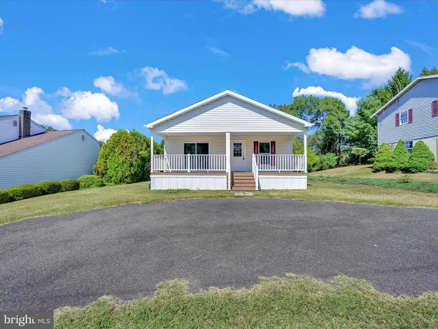 307 Wilson Ave, Port Carbon, PA 17965 - Image #2