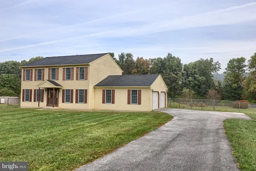 118 Natures Rd, Pine Grove, PA 17963 - Image #2