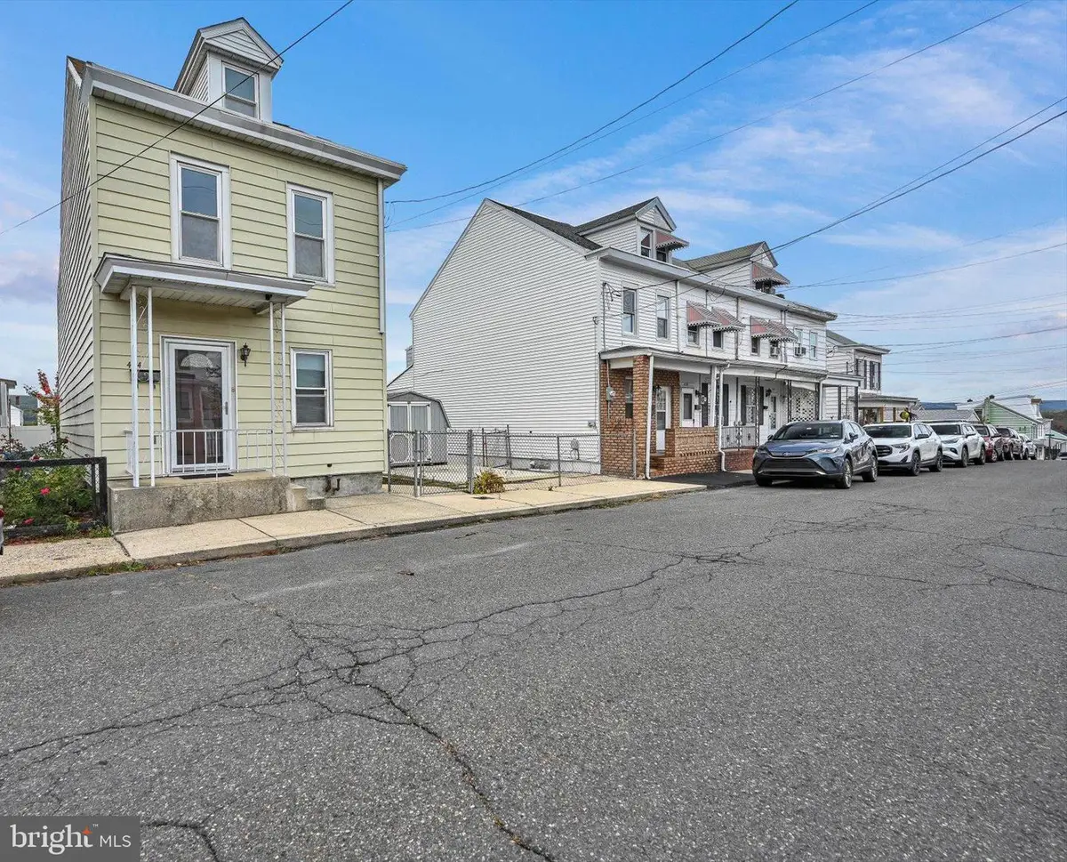 424 Pottsville St, Minersville, PA 17954 - Image #1