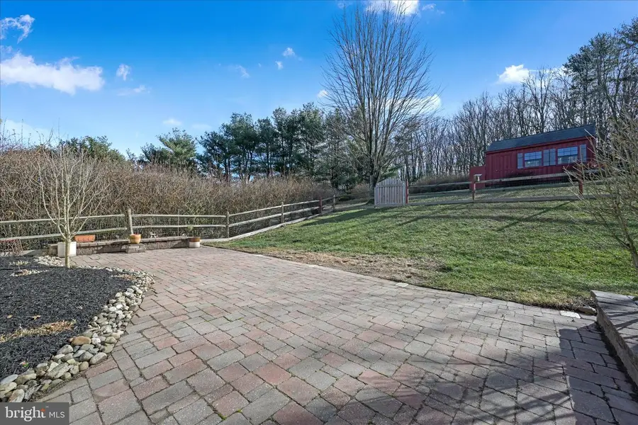 686 Wynonah Dr, Auburn, PA 17922 - Image #3