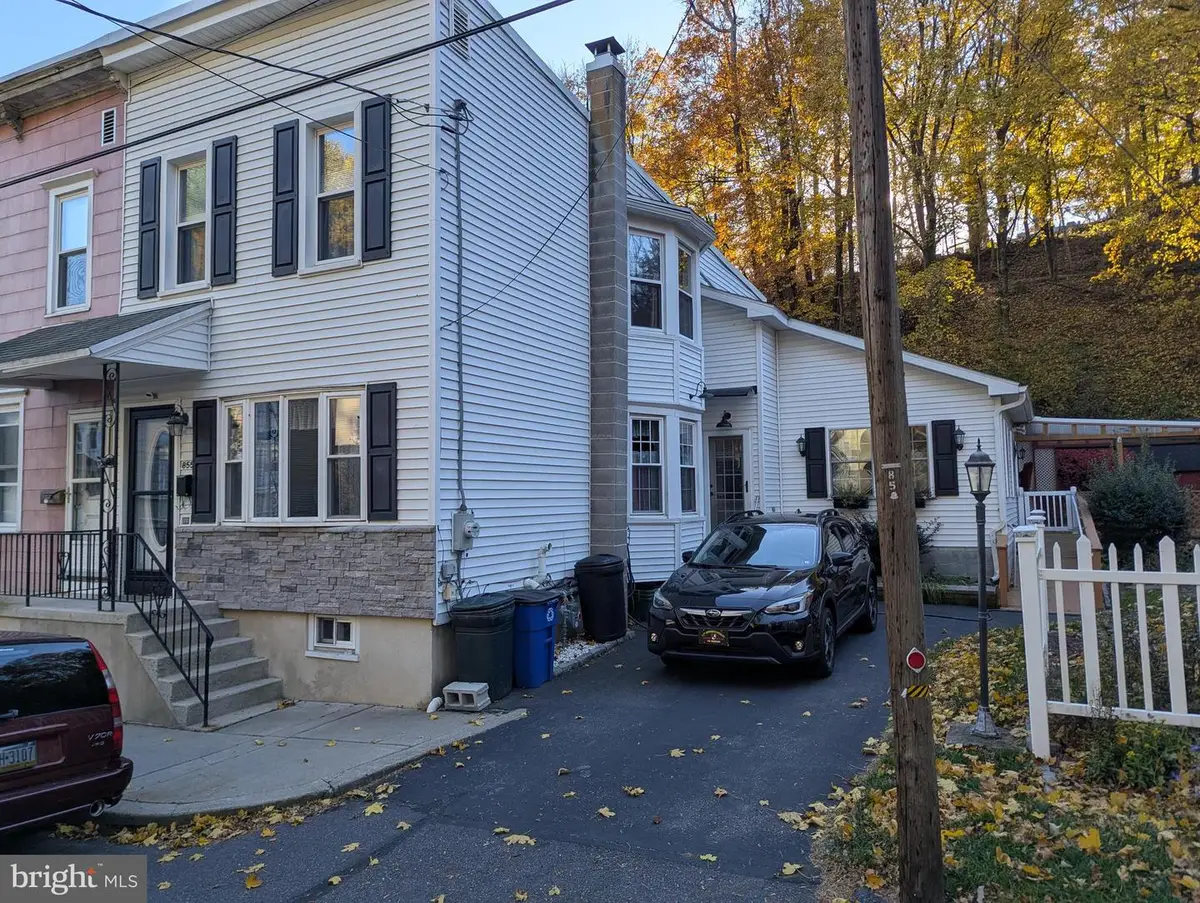 855 Water St, Pottsville, PA 17901 - Image #1