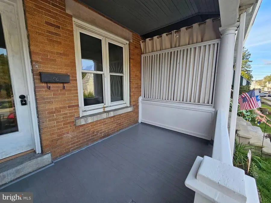 650 1/2 E Broad St, Tamaqua, PA 18252 - Image #2