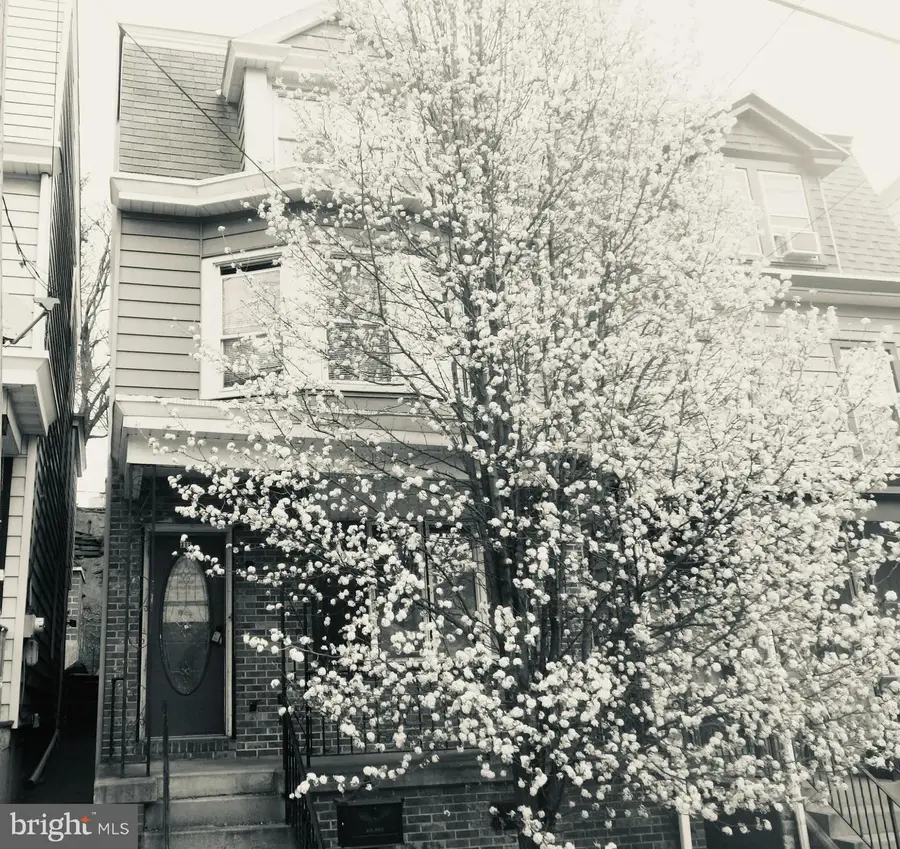 312 S Jackson St, Pottsville, PA 17901 - Image #2