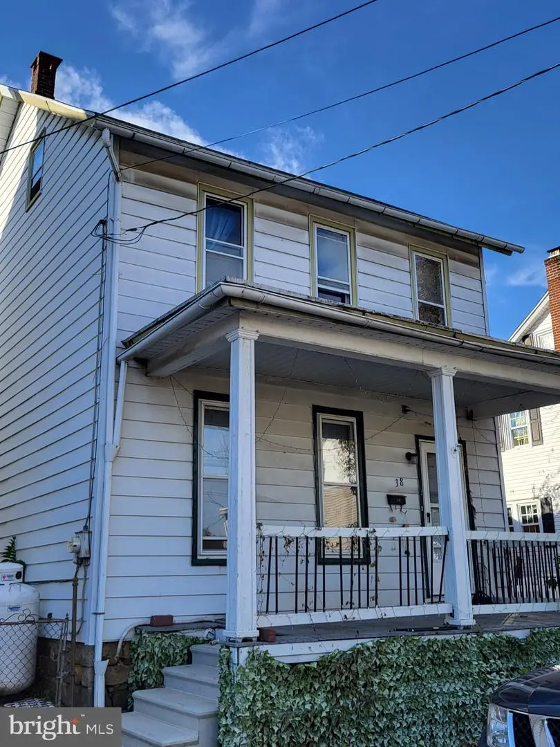 38 Mifflin St, Pine Grove, PA 17963 - Image #1