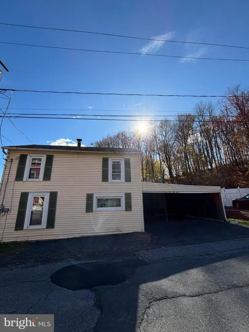 901 Fairview St, Pottsville, PA 17901 - Image #2