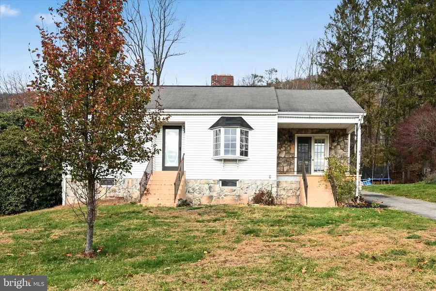 1012 Fountain St, Ashland, PA 17921 - Image #2